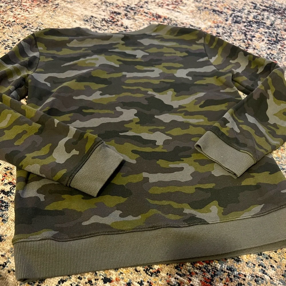 Boys Old Navy Camo Pullover Sweater